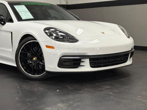 White 2018 Porsche Panamera 4S