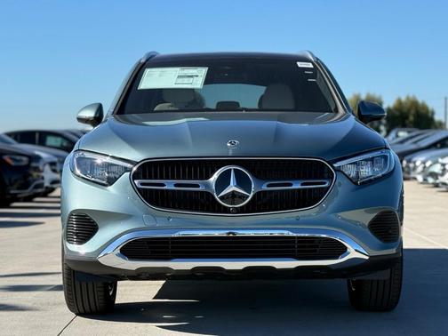 2026 Mercedes-Benz GLC 300 Base