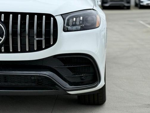 2026 Mercedes-Benz AMG GLS 63 Base