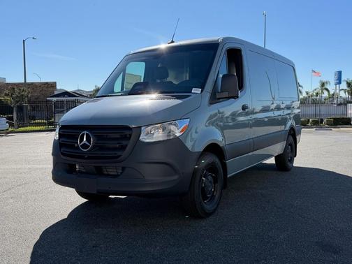 2026 Mercedes-Benz Sprinter 2500 Standard Roof