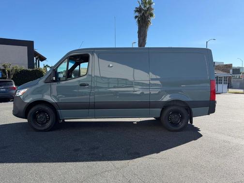 2026 Mercedes-Benz Sprinter 2500 Standard Roof