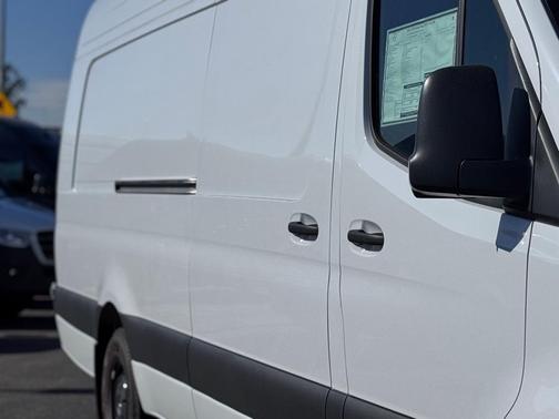 2025 Mercedes-Benz Sprinter 2500 170 WB High Roof Extended Cargo