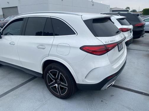 Polar White 2025 Mercedes-Benz GLC 350e Base 4MATIC