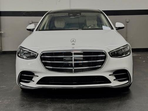 Moonlight White 2024 Mercedes-Benz S-Class S 580 4MATIC