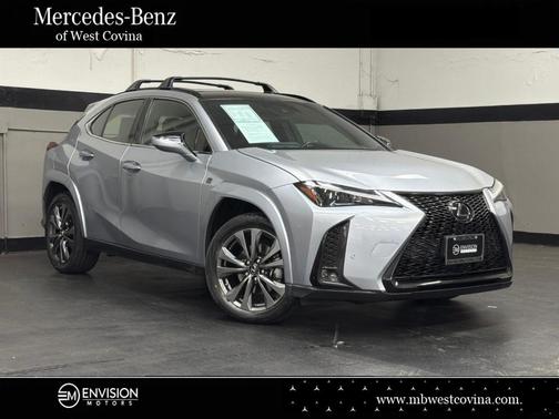 Iridium 2023 Lexus UX 250h F SPORT Design