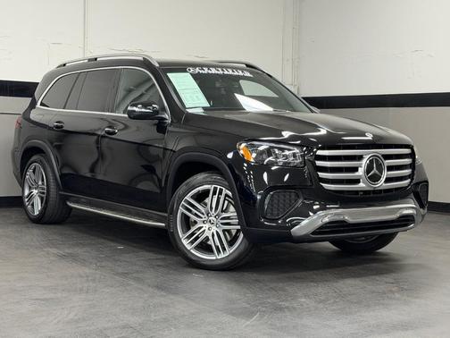 2025 Mercedes-Benz GLS 450 4MATIC