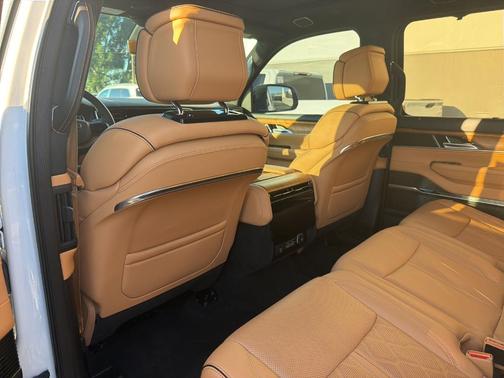 2024 Jeep Grand Wagoneer Series III