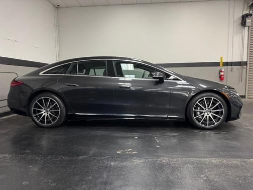 2023 Mercedes-Benz EQS 580 Base 4MATIC