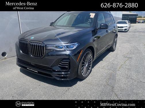Black Sapphire Metallic 2021 BMW X7 M50i