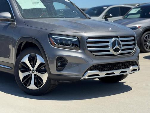 2025 Mercedes-Benz GLB 250 Base