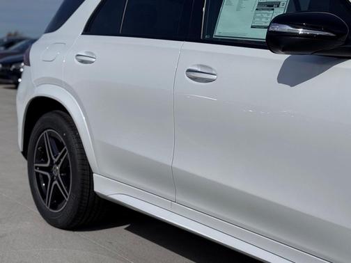 2025 Mercedes-Benz GLE 450e 4MATIC