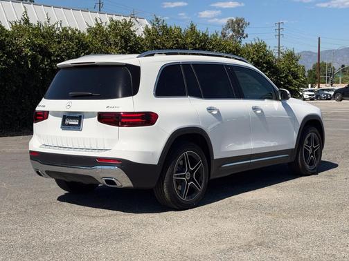 Polar White 2026 Mercedes-Benz GLB 250 Base 4MATIC