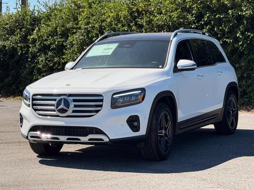 Polar White 2026 Mercedes-Benz GLB 250 Base 4MATIC
