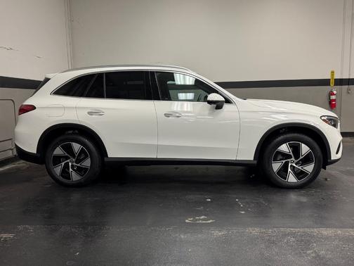 2023 Mercedes-Benz GLC 300 Base
