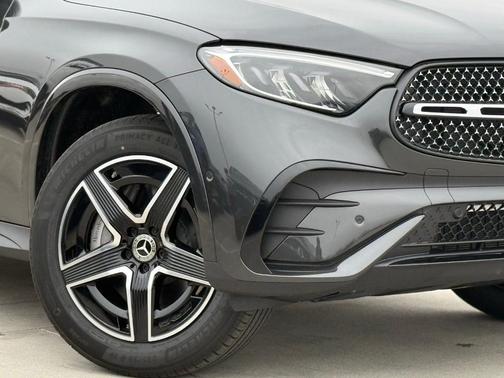 2026 Mercedes-Benz GLC 300 Base