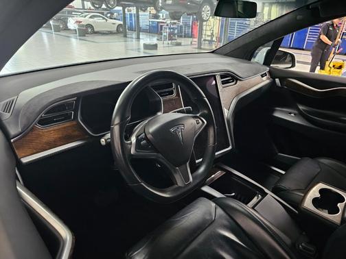 2017 Tesla Model X 100D