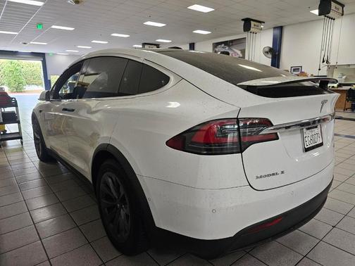 2017 Tesla Model X 100D