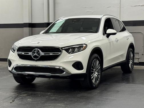 2025 Mercedes-Benz GLC 300 Base
