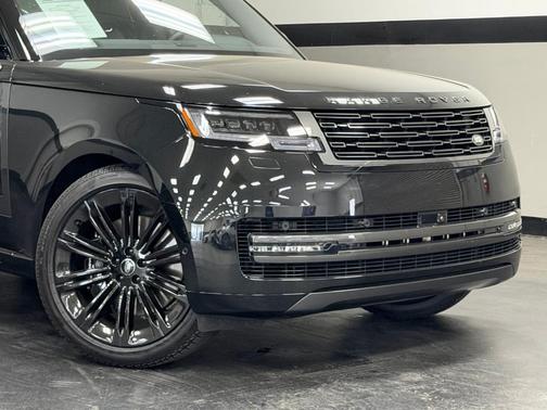 Santorini Black 2025 Land Rover Range Rover P530 SE