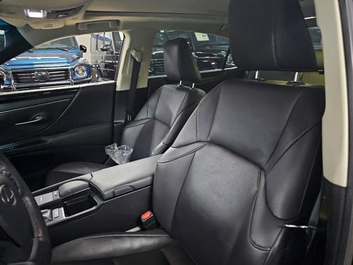 2020 Lexus ES 350 Base