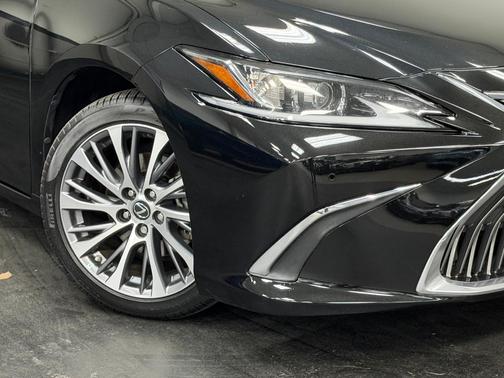 2020 Lexus ES 350 Base