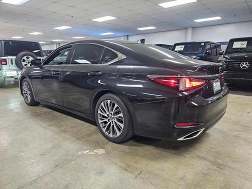 2020 Lexus ES 350 Base
