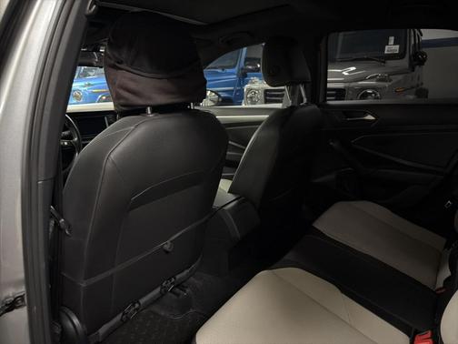 2021 Volkswagen Jetta 1.4T R-Line