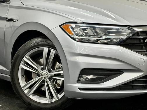 2021 Volkswagen Jetta 1.4T R-Line