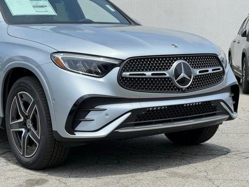 2025 Mercedes-Benz GLC 350e Base 4MATIC