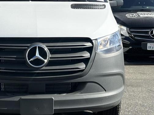 2025 Mercedes-Benz Sprinter 2500 Standard Roof