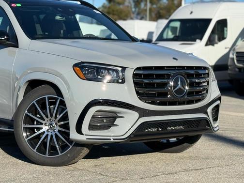 2026 Mercedes-Benz GLS 580 Base 4MATIC