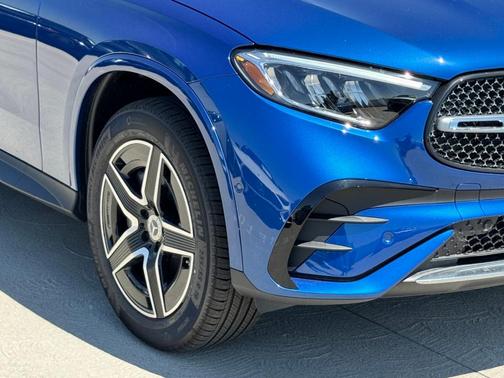 2025 Mercedes-Benz GLC 300 Base 4MATIC