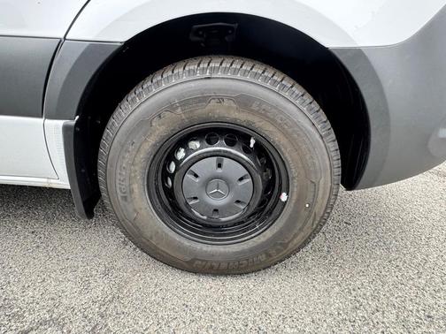 2025 Mercedes-Benz Sprinter 2500 High Roof