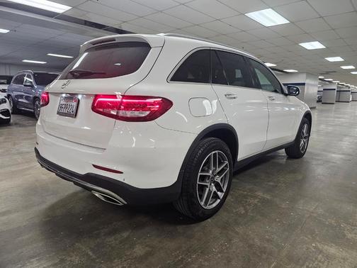 2019 Mercedes-Benz GLC 300 Base