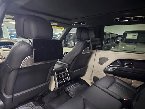 2024 Land Rover Range Rover AUTOBIOGRAPHY