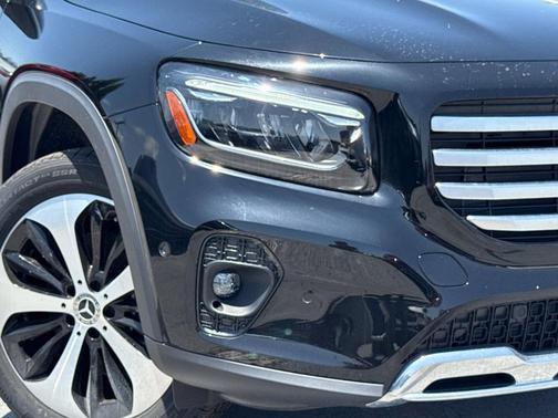 Black 2025 Mercedes-Benz GLB 250 Base