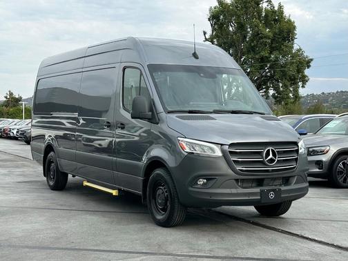 2024 Mercedes-Benz Sprinter 2500 170 WB
