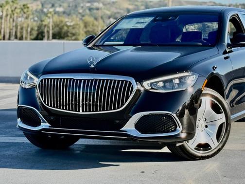 Obsidian Black 2026 Mercedes-Benz Maybach S 580 4MATIC