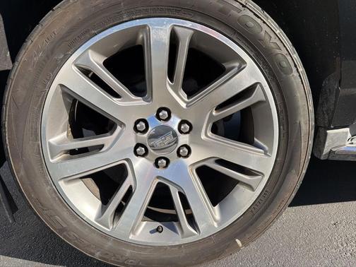 2016 Cadillac Escalade Luxury