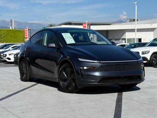 Black 2026 Tesla Model Y Long Range