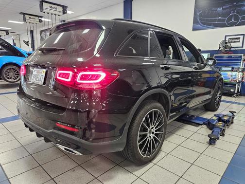 2022 Mercedes-Benz GLC 300 Base