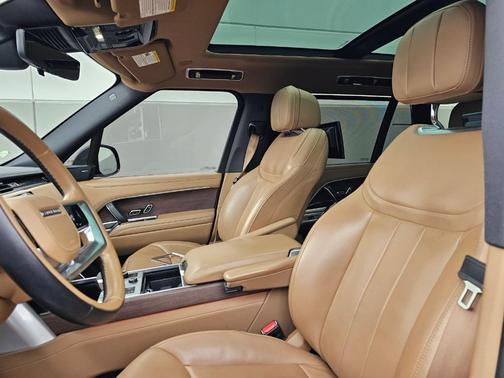 2023 Land Rover Range Rover P530 SE