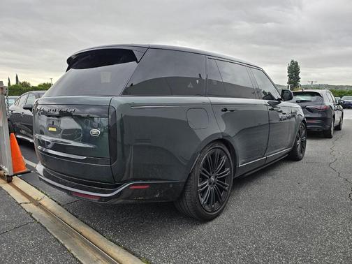 2023 Land Rover Range Rover P530 SE
