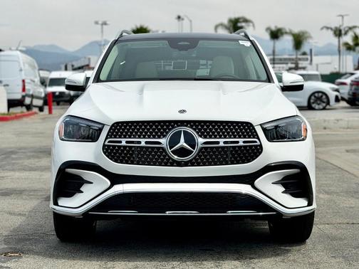 Polar White 2026 Mercedes-Benz GLE 450 4MATIC