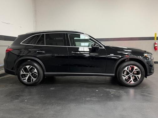 Polar White 2025 Mercedes-Benz GLC 350e Base 4MATIC