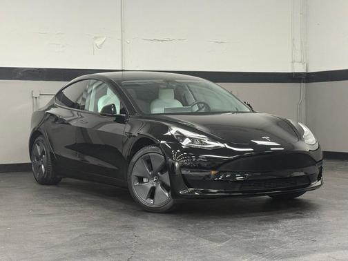 2022 Tesla Model 3 Base