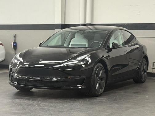 2022 Tesla Model 3 Base