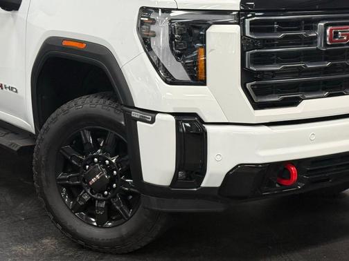 2025 GMC Sierra 2500 AT4