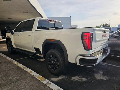 2025 GMC Sierra 2500 AT4