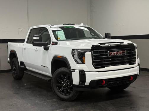 2025 GMC Sierra 2500 AT4